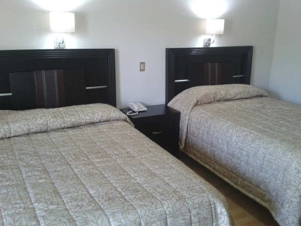 Capital O 88 Inn San Nicolás de los Garzas Dış mekan fotoğraf