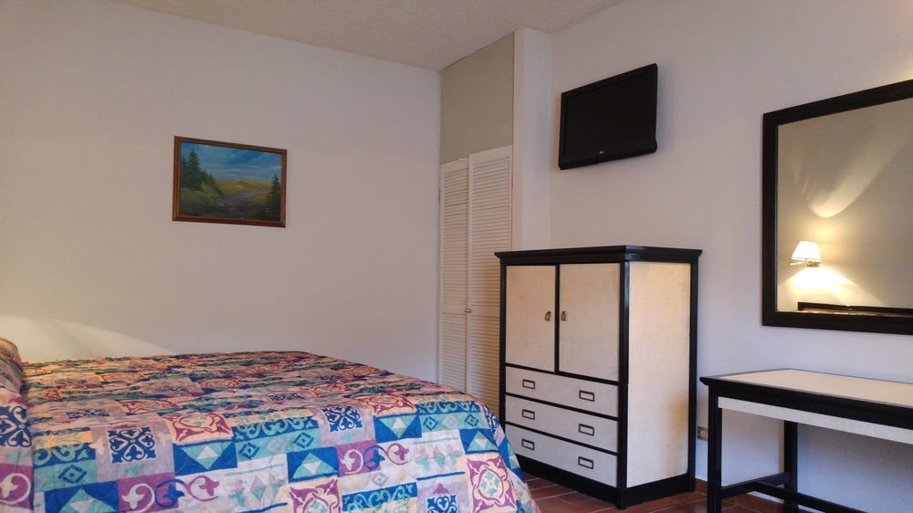 Capital O 88 Inn San Nicolás de los Garzas Dış mekan fotoğraf