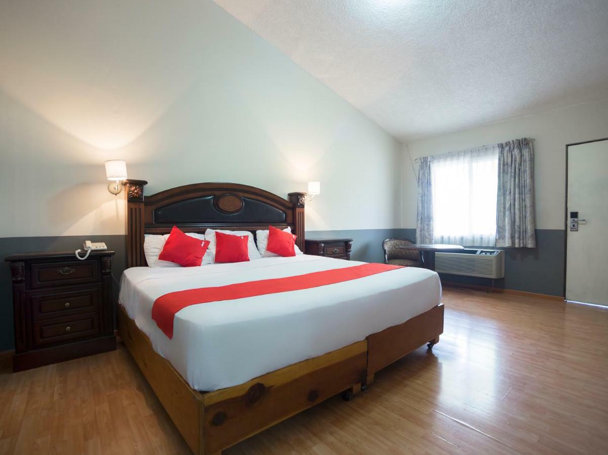 Capital O 88 Inn San Nicolás de los Garzas Dış mekan fotoğraf
