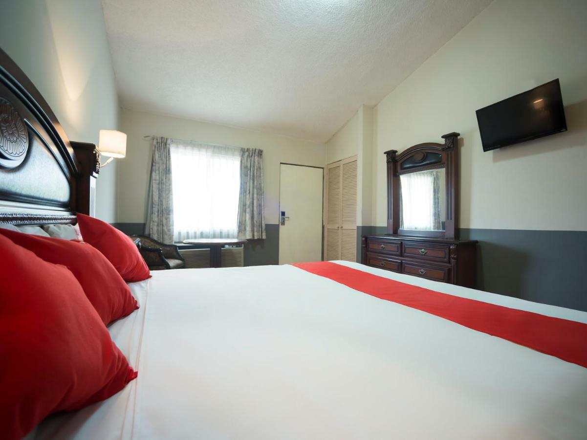 Capital O 88 Inn San Nicolás de los Garzas Dış mekan fotoğraf