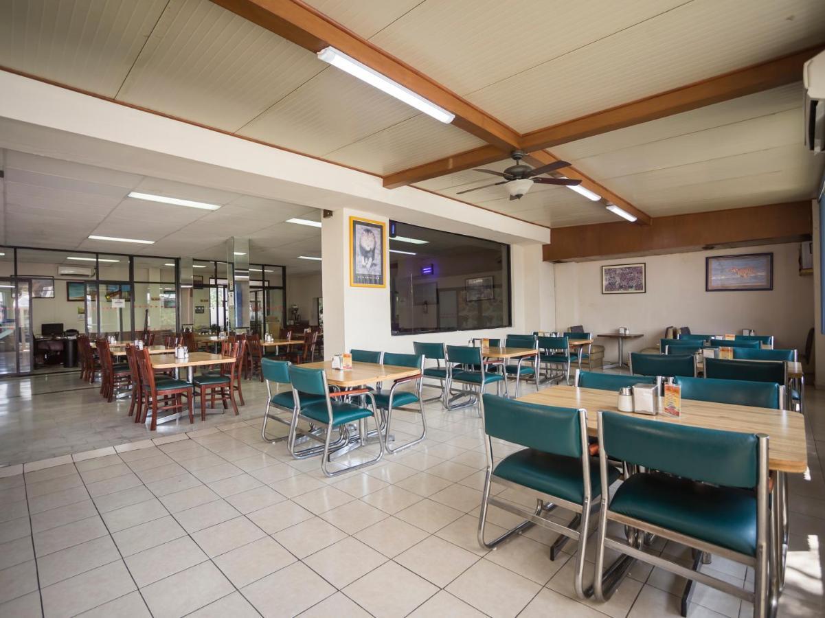 Capital O 88 Inn San Nicolás de los Garzas Dış mekan fotoğraf